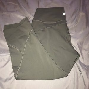 lululemon crop leggings